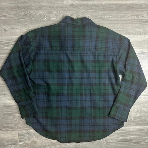 Abercrombie & Fitch Oversized Blue and Green Plaid Flannel - Picture 4 of 4